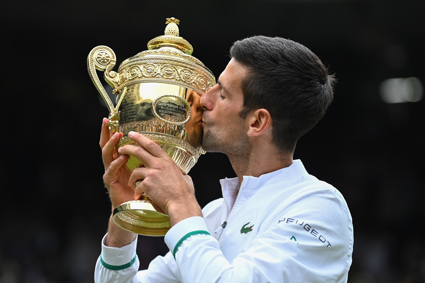 b_20210711_djokovic_trophy_KT8_6043-141880_1_704.jpg